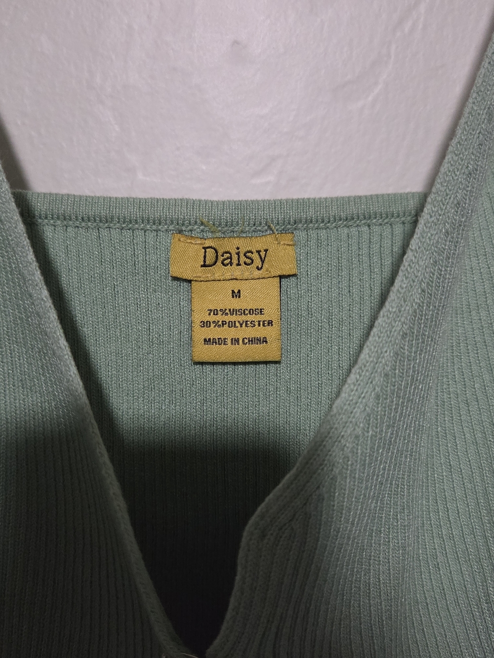 Daisy Ribbed Butterfly Cropped Tank - Picture 7 of 8